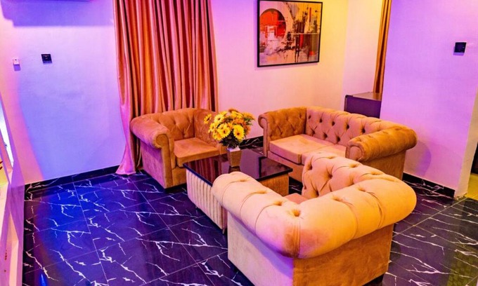 Ikotun Hotel | Radiant Hotel and Suites
