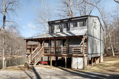Great Cacapon Casa | Radiant Riverfront Cabin Sanctuary near Cacapon River in West Virginia