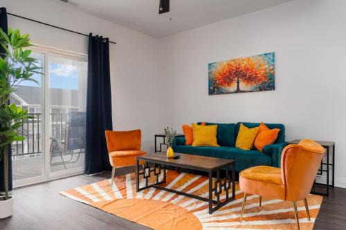 Whitestown Apartamento | Radiant Vibes Spacious 2BR 2BA 2 King Beds Gym WFH