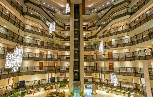 Dhaka Hotel | Radisson Blu Dhaka Water Garden