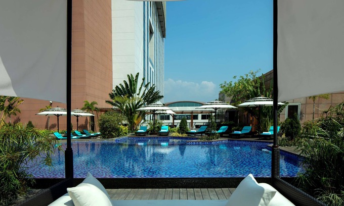 Sualkuchi Hotel | Radisson Blu Hotel Guwahati