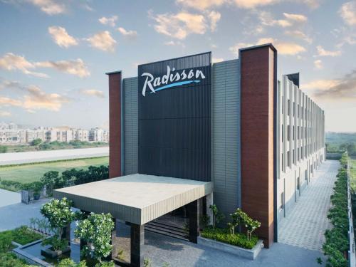 Vrindavan Hotel | Radisson Hotel Vrindavan