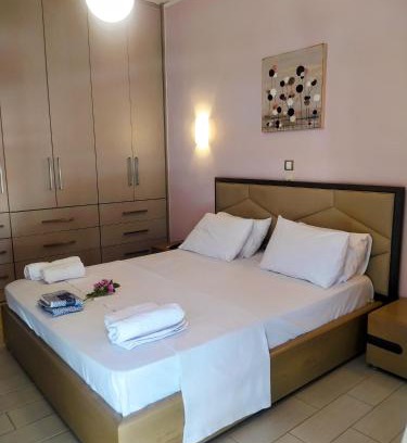 Kolokinthou Apartamento | Raffaella Athens