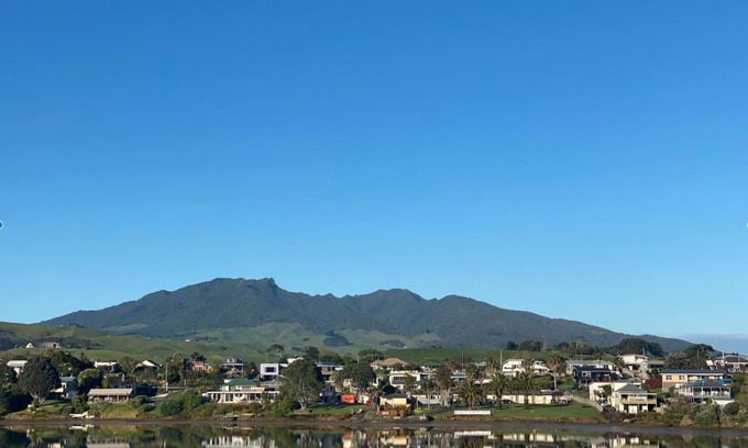 Raglan Hotel | Raglan West Accommodation Units