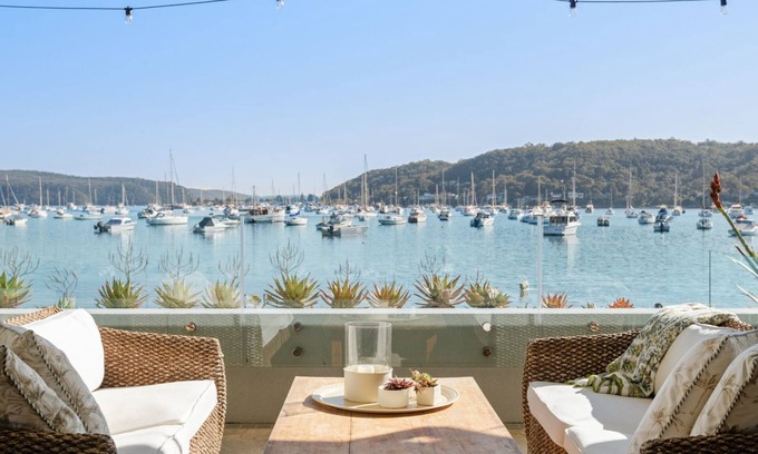 Sydney Casa | RAHITI by Palm Beach Holiday Rentals