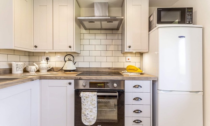 Wickhamford Cabaña | Ferrocarril Cottage - capacidad para 4 personas en 2 habitaciones