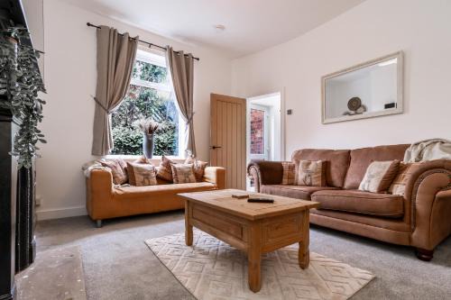 Wakefield Casa | Railway Retreat