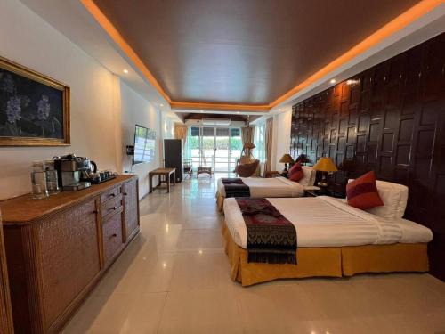 Bang Khla Casa | Rainbow Arokaya Holistic Longevity Wellness Resort - Riverfront Room 6