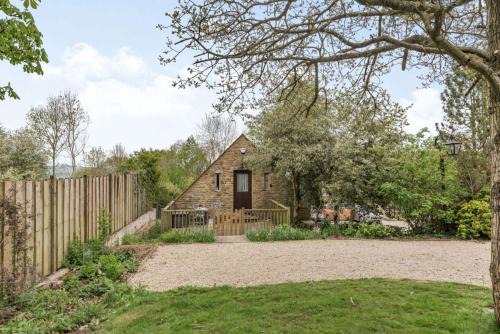 Margate Old Town Casa | Rainbow Barns