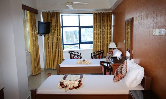 Kisutu Hotel | Rainbow Hotel