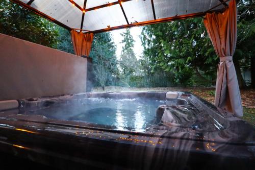 Lakeland North Casa | Raindrop Getaway
