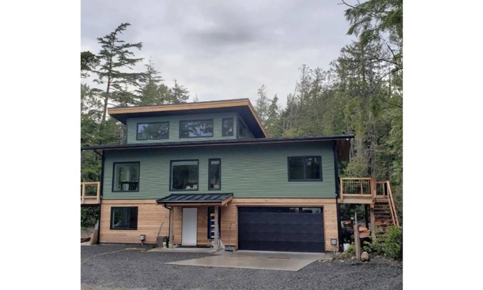 Ucluelet Cama Y Desayuno | Rainforest Lane Sunset suite