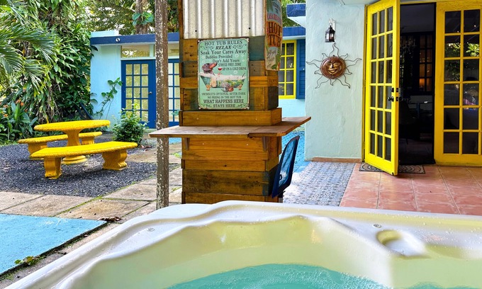 Mameyes II Casa | Vista de El Yunque 3 Hab 2.5 Baño | Jacuzzi