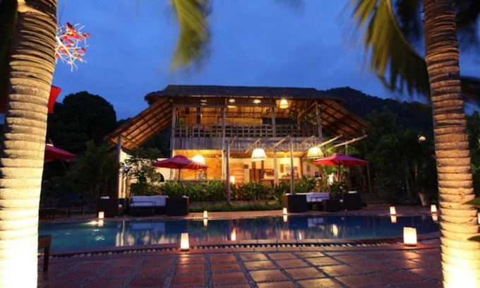 Krong Kaeb Hotel | Raingsey Bungalow