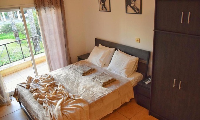Potamos tis Germasogeias Apartamento | Raise Cosy Studio with pool in Limassol
