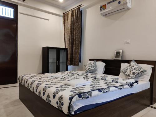 Malviya Nagar Apartamento | RajKamal Villa
