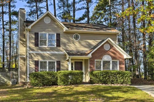 Northeast Raleigh Casa | Raleigh Home Near Dining and Shops!