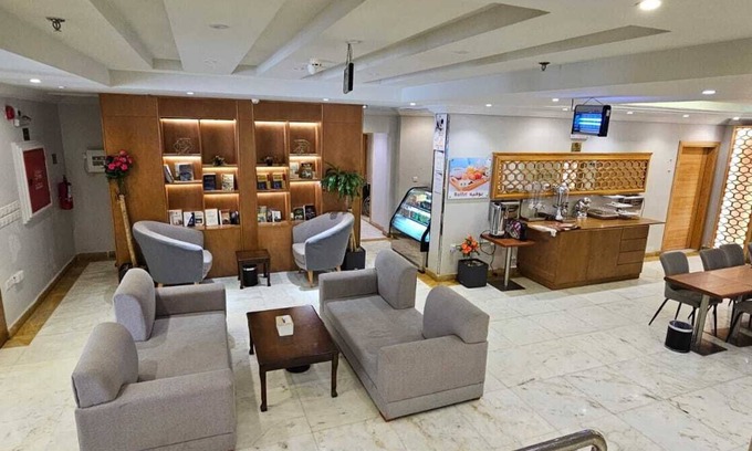 Qurish Street Hotel | Ram Jeddah
