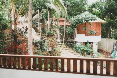 Bandaranayake Complejo | Rama Shala - Home of the flying Yogis
