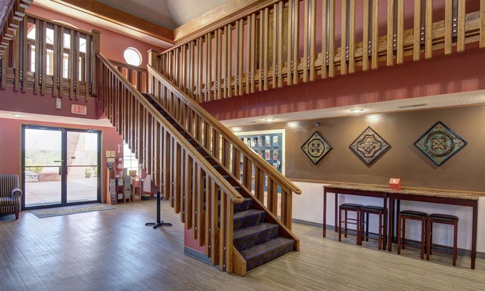 Branson Theater District Hotel | Ramada By Wyndham Branson Theatre District