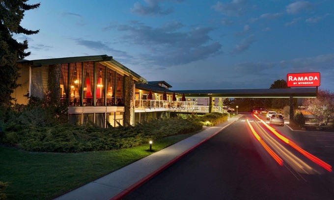 Spokane Hotel | Ramada by Wyndham Spokane Airport