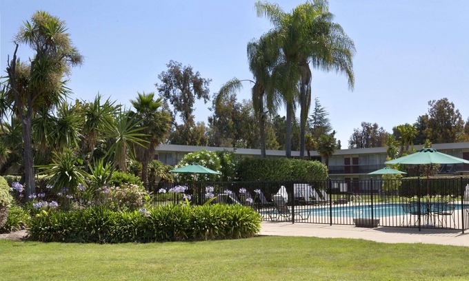 Sunnyvale Hotel | Ramada by Wyndham Sunnyvale/Silicon Valley