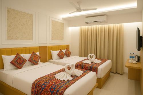 Ayodhya Hotel | Ramanjaneya The Executive Hotel by IQ Hotels - A Step Away from Ram Mandir