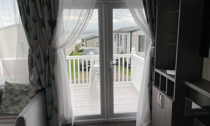 Hamworthy Casa | Rambling Rose Caravana restaurada con buen gusto en Rockley Park