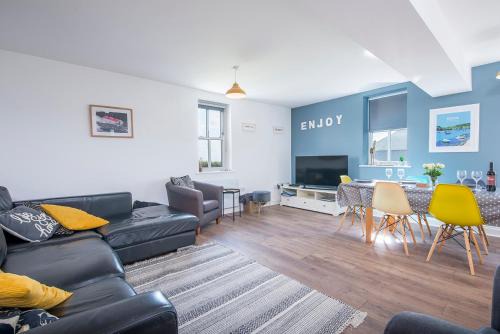 Solva Casa | Ramsey View