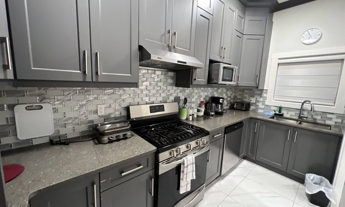 Guildford Casa | Ramy’s luxury vacation home