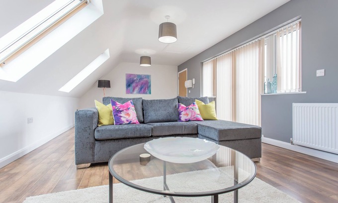 Cowley Apartamento | Rana Ct 5 (The Morse Suite) | 1 Bed Top Floor Apt