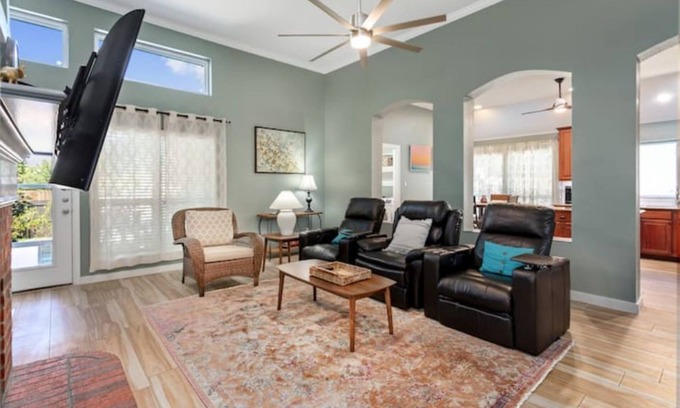 Plano Casa | Ranch Style Home Walk2Park+Shopping/Near Headquarters DR/Major Hospitals