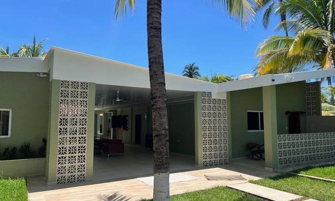 Acajutla Casa | Rancho CornoaDelMar Spacious 5 Bedroom Private Beach House w/AC and Hot Water