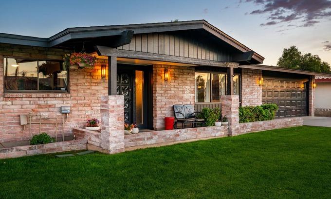 Litchfield Park Casa | Rancho Redondo - Mid Century Home near The Wigwam Resort, Stadiums with Pool