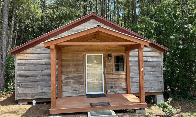 Cochran Cabina | Ranger Smith Cabin 1 - Ranger Smith Cabin Jellystone Park Cochran