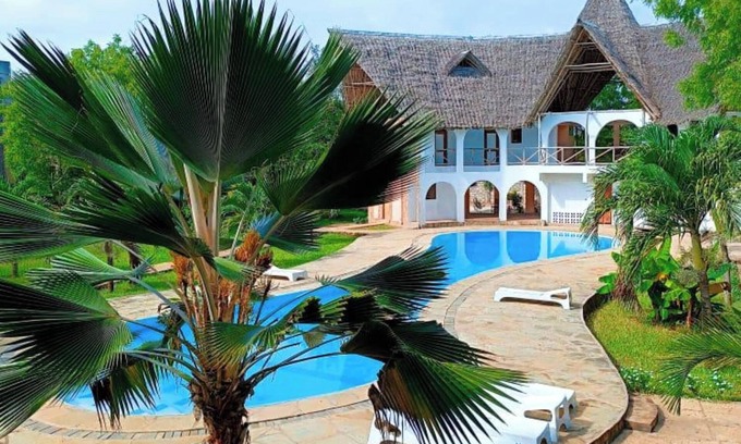 Galu Hotel | Raquel's Bliss Hotel Diani
