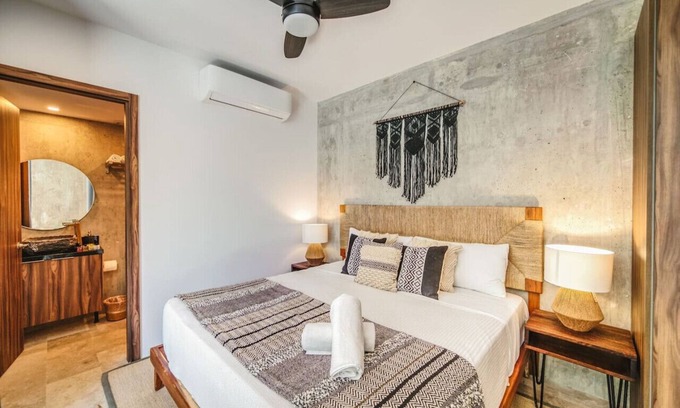 Playa Paraiso Condominio | Rare 1BR Swim Up w/Cenote | Osmosis | Gym | Desk