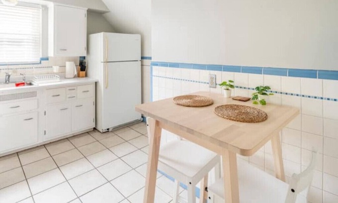 West Price Hill Casa | Rare Find Cozy 2 Bedroom Close to Downtown