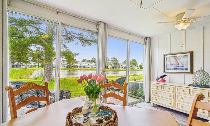 Selbyville Casa | Rare Open-Concept Mallard Lakes Townhome | Near Fenwick Beaches