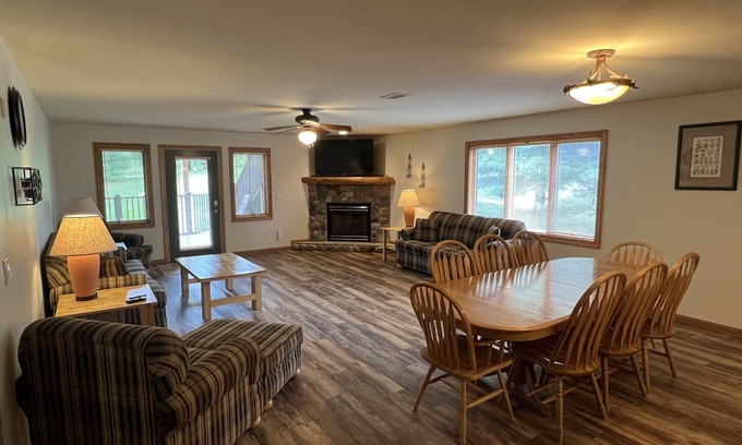 Arkdale Condominio | Rare Two Unit 7 bed/4 bath Condo at Northern Bay Golf Resort and Marina!