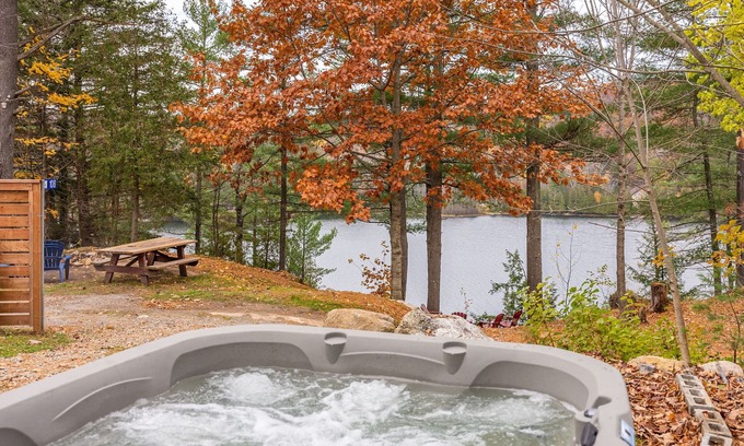 Val-des-Monts Cabaña | Rarely offered 2 waterfront cottages with 2 hot tubs side by side!
