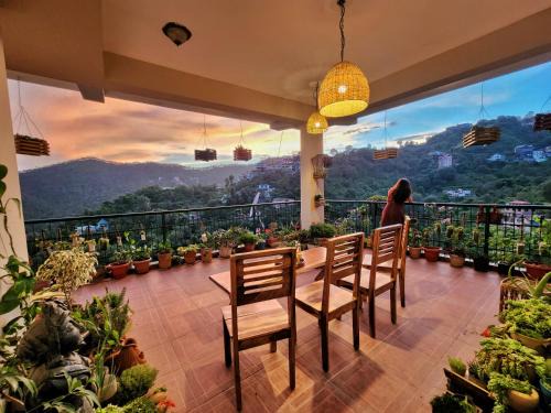 Kumarhatti Casa | Rashmi Cottage - 4 BHK Villa with Serene Valley Views