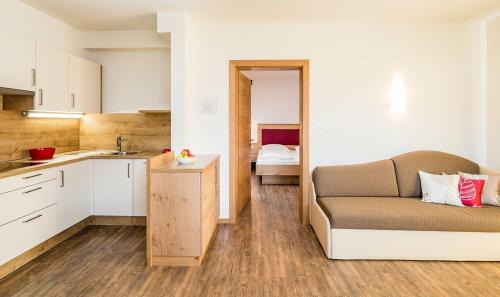 Lagundo Apartamento | Rasnerhof Ferienwohnung Talblick