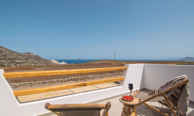 Milos Complejo | Rastoni Milos slow living home ,cosy two storey stone house sea view