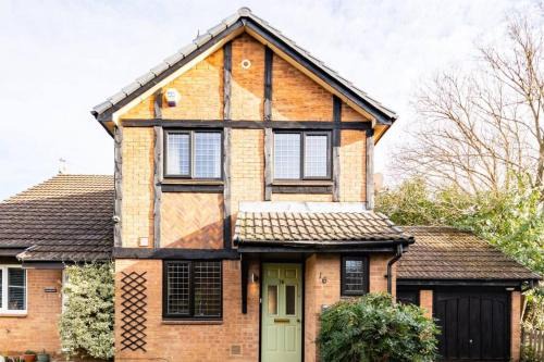 Earley Apartamento | Ratby House - Spacious 3 Bed with Garden & Parking