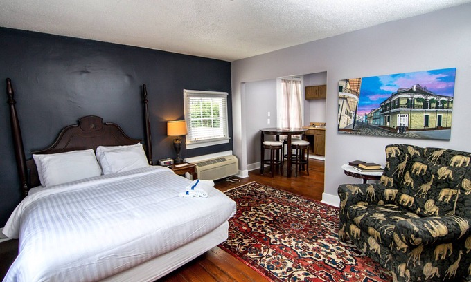 Treme Hotel | Rathbone Mansions - Superior Queen Queen