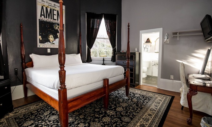 Treme Hotel | Rathbone Mansions - Superior King