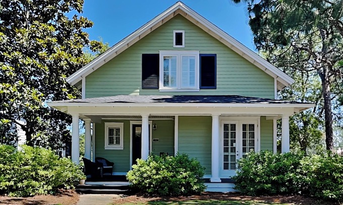Laurel Grove Casa | Raven's Run, Lakeside Home, Near the Beach, Clubhouse Pool