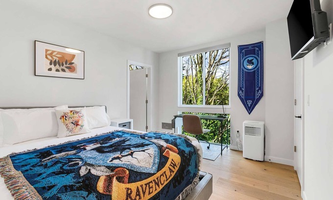 East Queen Anne Apartamento | Ravenclaw's Roost of Reason Sweet Suite