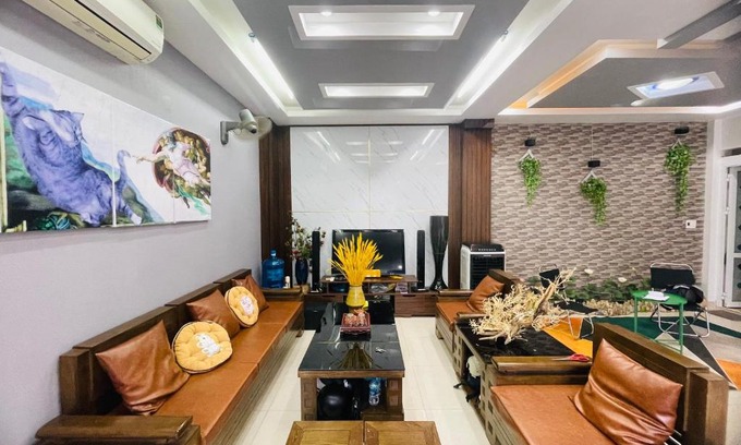 Ngo Quyen Casa | Ray House